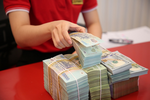 Gần 2,2 triệu tỷ đồng tiền mặt ngoài ngân hàng: Nghịch lý phía sau làn sóng thanh toán số