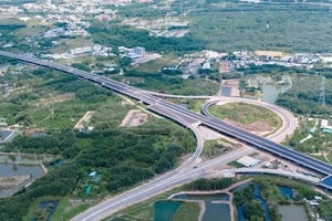Thành phố lớn nhất Việt Nam đề xuất mở rộng thêm 2 tuyến cao tốc Bắc - Nam phía Đông