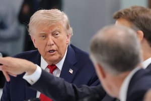 Tổng thống Mỹ Trump cảnh báo nối lại tấn công Iran nếu không hài lòng với thoả thuận