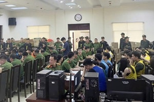 Bắt loạt Giám đốc công ty du lịch lớn, tịch thu hơn 16,6 tỷ đồng tiền mặt, phong tỏa gần 59,8 tỷ trong tài khoản, 7 ô tô, 10 sổ đỏ