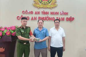 Phát hiện chiếc cặp chứa 500 triệu đồng tiền mặt trên Đại lộ: Công an lập tức xác minh, mời ông Nguyễn Đức Hy, 67 tuổi lên làm việc