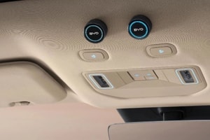 BYD 'học hỏi' Xiaomi, đưa nút bấm thông minh lên mẫu SUV điện đầu bảng, hơn 100.000 người đã đặt mua