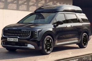 Chi tiết Kia Carnival High Roof: Bản độ trần cao giá từ 906 triệu đồng, rộng ngang bản Limousine, chờ ngày về Việt Nam