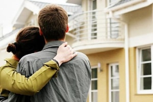 Vợ chồng trẻ tổng thu nhập 35 triệu đồng/tháng, mất bao lâu thì mua được nhà Hà Nội?