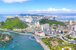 Tỉnh có đường bờ biển dài thứ 3 Việt Nam đã đáp ứng đầy đủ 7/7 tiêu chuẩn thành phố trực thuộc Trung ương