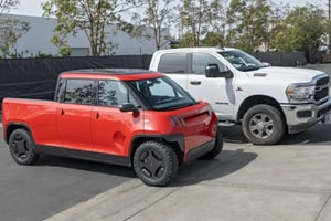 Khám phá mẫu bán tải điện nhỏ nhất thế giới: Nhỏ như Mini Cooper, chở hàng ngang Ford Ranger, sạc đầy trong 20 phút