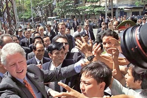 Ba lần đón Tổng thống Mỹ ở cầu Công Lý