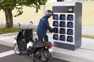 Honda triển khai kế hoạch mới cho xe máy điện: Khách hàng đi đường hết pin ở đâu, hãng sẽ cử người hỗ trợ miễn phí ở đó