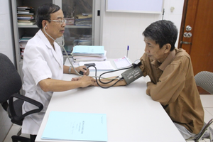 Từ 1/7, người dân có hộ khẩu thường trú tại Hà Nội thuộc nhóm này được hỗ trợ 100% tiền đóng BHYT