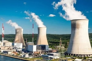 Tiến độ trái ngược của 2 nhà máy điện hạt nhân đầu tiên tại Việt Nam