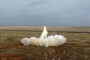 Nga - Ukraine 'ăn miếng trả miếng' trên không