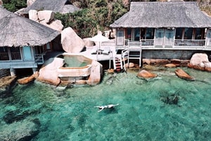 Việt Nam có điểm đến được báo Anh ca ngợi 'lãng mạn top 2 châu Á': Cách Nha Trang 60km, biệt lập như 'ốc đảo' giữa biển khơi