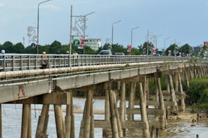 Cây cầu 2.200 tỷ thay thế cây cầu 60 năm tuổi sẽ bị phá dỡ: Không có nhà thầu tham dự, phải gia hạn lần 2