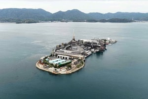 San lấp biển để nối 2 hòn đảo thành ‘siêu nhà máy’ rộng 90.000 m², cung cấp 40% nguyên vật liệu cho cả nước
