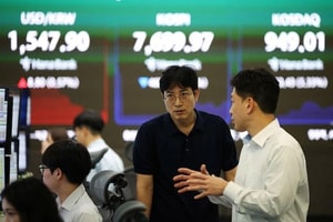 Kospi bốc hơi gần 10%, chứng khoán Hàn Quốc phải ngắt mạch khẩn cấp