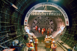 Chuẩn bị sử dụng cỗ máy TBM khổng lồ đào xuyên đáy biển suốt 90km, rút ngắn quãng đường nối hai thành phố xuống còn 1 giờ