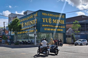 Đình chỉ 4 cơ sở nha khoa hoạt động 'chui'