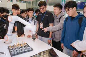Ngành học là xu hướng hiện nay, sinh viên ra trường được 'săn đón', lương khởi điểm tới 30 triệu đồng/tháng, chuyên gia vượt mốc 125 triệu