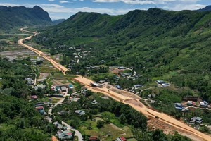 Tuyến cao tốc gần 15.000 tỷ khu vực Tây Bắc sở hữu cầu dây văng dài nhất cả nước: Sắp hoàn thành hạng mục trọng yếu