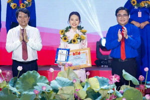 Phương Mỹ Chi được tuyên dương