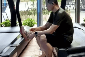Một phòng gym hoàn tiền, tặng thẻ tập nơi khác để chấm dứt hợp đồng với hội viên do mùi hôi cơ thể