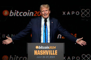 Ông Trump ‘bỏ túi’ hơn 1,4 tỷ USD từ crypto, thu nhập vượt xa sân golf và bất động sản