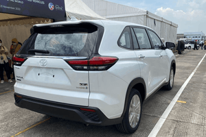 Chiều lòng khách gia đình Việt, Toyota Innova giá còn 580 triệu, xem ưng ý là có ngay mẫu MPV 7 chỗ ‘gầm cao, máy thoáng’
