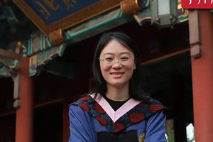 Thạc sĩ Luật của trường ĐH danh tiếng đứng đầu kỳ thi công chức Trung ương bất ngờ bỏ việc, đi bán hàng rong