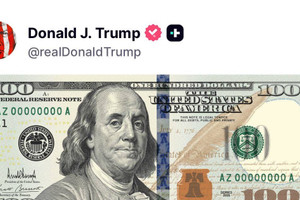 Tổng thống Mỹ Trump công bố mẫu tờ 100 USD mới mang chữ ký của mình