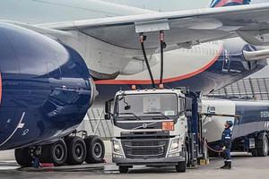 Nga bất ngờ 'cầu cứu' đồng minh Mỹ, chuẩn bị nhập 200.000 thùng nhiên liệu giữa khủng hoảng nguồn cung