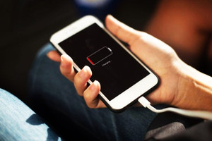 Chỉ mất 30 giây, biết ngay điện thoại Android có cần thay pin hay chưa