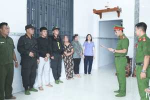 Khởi tố 7 quản lý, tổ trưởng, nhân viên liên quan đến 1.200 tấn nguyên liệu bất ngờ bị 'bốc hơi'
