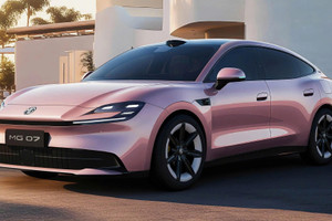 MG 07 gây tranh cãi trước ngày mở bán vì bị nghi 'vay mượn' thiết kế Porsche và Xiaomi