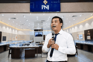 Chạm 'cảnh báo đỏ' của loạt công ty chứng khoán, PNJ bất ngờ được giải cứu giá sàn