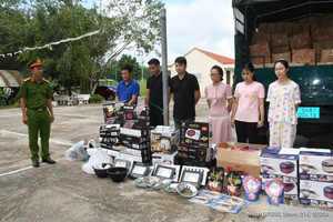 Khám xét, thu giữ 492 thùng hàng, hơn 5.800 bếp điện, nồi cơm điện cùng nhiều tang vật: Bắt giữ 6 đối tượng