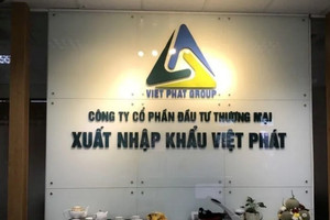 Một cổ phiếu bất động sản giảm sàn sau khi nhận tin liên quan đến Chủ tịch HĐQT