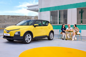 Chiếc ô tô điện 'vừa miếng' cho người mua xe lần đầu gọi tên VinFast VF 5