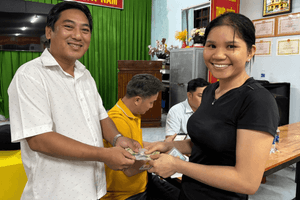 Dịp Quốc khánh 2/9 tới đây, nhiều người dân sẽ được nhận quà bằng tiền mặt từ 3-10 triệu đồng, ai thuộc diện hưởng và áp dụng tại đâu?