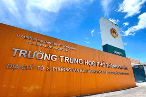 Sau bất thường điểm 10 môn Toán, toàn bộ 322 học sinh và 6 thí sinh tự do tại điểm thi Trường THPT Chuyên Tuyên Quang có chung một nguyện vọng