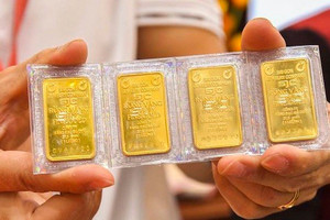 Giá vàng hôm nay (9/7): Giảm mạnh từ đỉnh, người mua tuần trước lỗ nặng