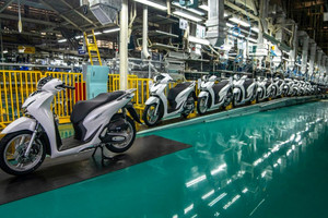 Bất chấp cạnh tranh từ VinFast, Honda vẫn bán 1,1 triệu xe trong nửa năm