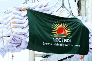 Lộc Trời (LTG) lên tiếng về việc cổ phiếu bị đình chỉ giao dịch