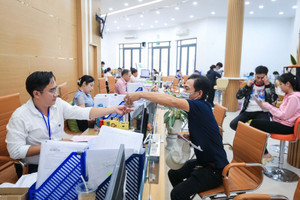 Mỗi cán bộ, công chức, viên chức được nhận 2.000.000 đồng/tháng, áp dụng đến hết tháng 10/2028, điều kiện cụ thể ra sao?