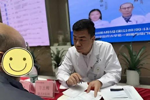 Người đàn ông 56 tuổi kiểm soát đường huyết từ 14,9 xuống 4,8, bí quyết nằm ở 5 thói quen hằng ngày