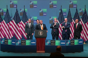 48 giờ hỗn loạn tại NATO: Khi cả thế giới vận hành theo ông Trump