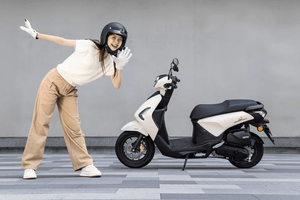 Cùng nhà với Honda, mẫu ‘siêu tay ga’ sẽ khiến Vision có ‘kình địch’ lớn, giá chỉ 30,8 triệu, tốn 2,2 lít/100km lại nhỏ gọn dễ ‘luồn lách’