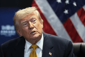 Ông Trump bất ngờ hủy áp phí 20% hàng hóa qua eo biển Hormuz chỉ sau 1 ngày công bố
