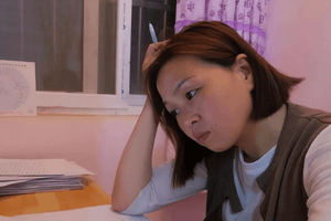 Không đi học bất cứ ngày nào vẫn có bằng Đại học, cô gái tới hỏi trường và được tuyên bố thẳng