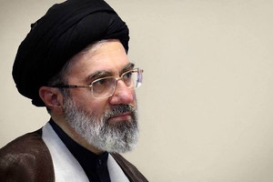 Lãnh tụ Tối cao Iran: Chữ ký của ông Trump ‘vô giá trị’