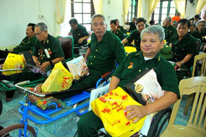 Vài ngày nữa, gần 1,6 triệu người có công với cách mạng sẽ được nhận quà của Chủ tịch nước